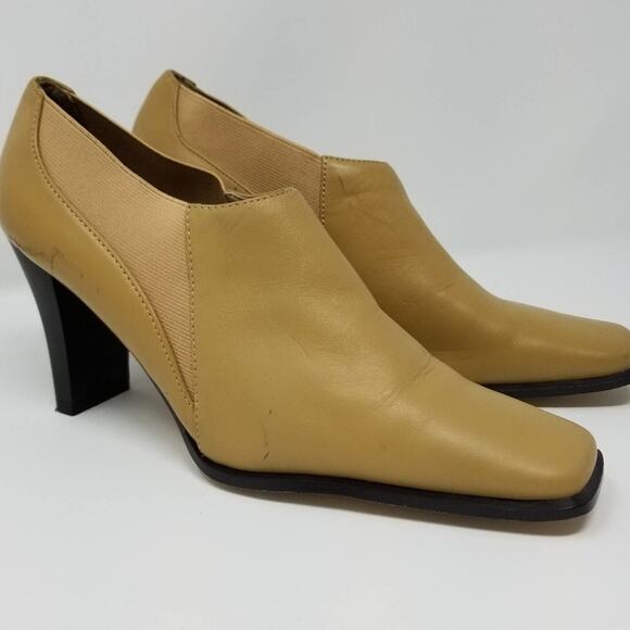 Coup D ' etat Studios Camel Beige Booties Size 8 - Picture 1 of 8